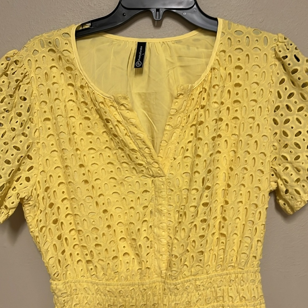pretty‎ gardens YELLOW eyelet dress